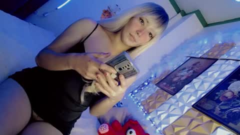 its me CLAUDIA online show from 02/28/25, 03:04