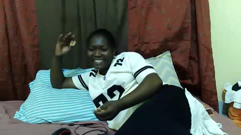 Milly online show from 11/09/25, 05:11