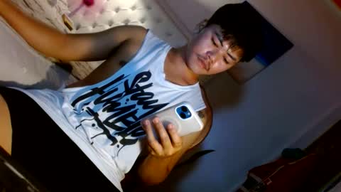 Snapshot of hot_emmanuel chatting on 04/02/26, 12:14 hot_emmanuel online show from 04/02/26, 12:14