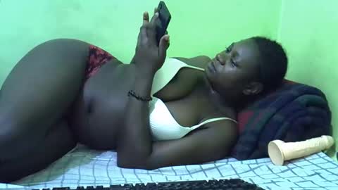 Snapshot of hot_girlly chatting on 09/11/25, 06:52 hot_girlly online show from 09/11/25, 06:52