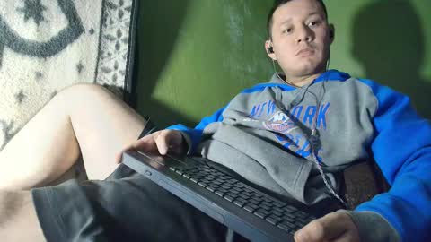 Snapshot of hot_guy36 chatting on 12/16/25, 03:55 hot_guy36 online show from 12/16/25, 03:55