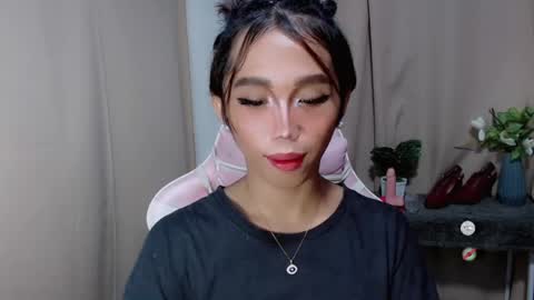 Khianna online show from 05/06/26, 12:32