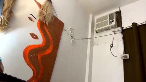 hot_kianxx online show from 11/07/25, 11:21