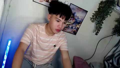 Snapshot of hot_kisser19 chatting on 03/15/26, 09:37 mark online show from 03/15/26, 09:37