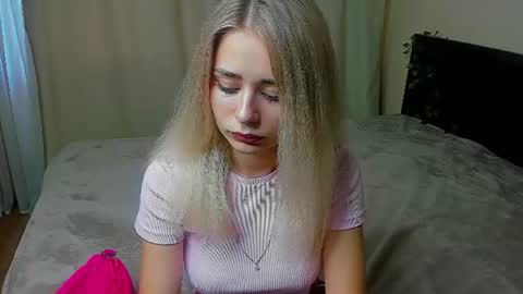 Snapshot of hot_kittie_hot chatting on 07/14/26, 07:24 hot_kittie_hot online show from 07/14/26, 07:24
