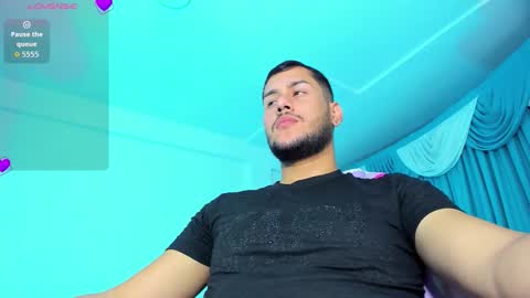 Snapshot of hot_latino_boy_ chatting on 11/04/25, 05:50 Alejandro online show from 11/04/25, 05:50