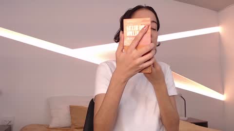 Alana online show from 12/05/24, 08:33