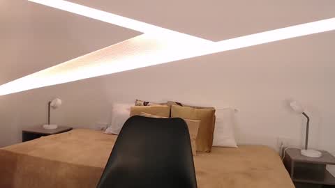 Alana online show from 01/06/25, 07:35