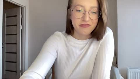 Lina online show from 01/14/25, 01:49