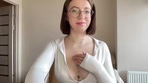 Lina online show from 01/15/25, 07:59