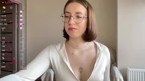 Lina online show from 01/24/25, 10:00