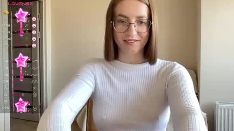 Lina online show from 02/25/25, 09:53