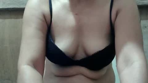 hotmama online show from 02/09/25, 07:27