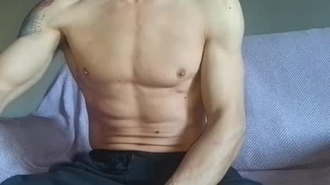 Snapshot of hot_milk_82 chatting on 02/16/25, 03:27 Oscar online show from 02/16/25, 03:27
