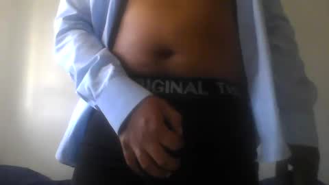 Snapshot of hot_milkshak3 chatting on 02/24/25, 09:31 Juanga online show from 02/24/25, 09:31