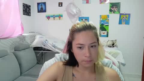 Mia online show from 04/27/26, 07:56