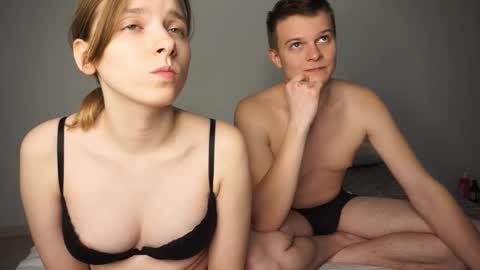 Snapshot of hot_n_coldd chatting on 01/18/26, 11:19 Sara and Sam online show from 01/18/26, 11:19