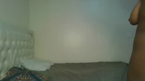 Snapshot of hot_petite1 chatting on 11/01/25, 12:18 Hot petite online show from 11/01/25, 12:18