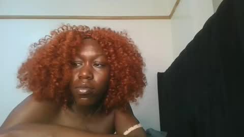 Snapshot of hot_petite1 chatting on 04/16/26, 11:18 Hot petite online show from 04/16/26, 11:18