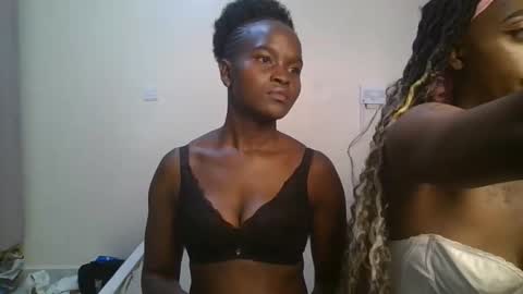 Snapshot of hot_petite1 chatting on 05/23/26, 08:46 Hot petite online show from 05/23/26, 08:46