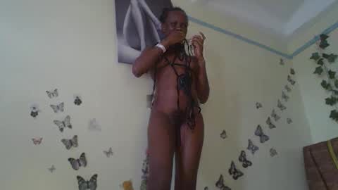 Snapshot of hot_petite100 chatting on 11/27/25, 08:49 hot petite100 online show from 11/27/25, 08:49