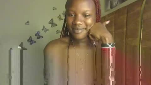 Snapshot of hot_petite100 chatting on 03/27/26, 04:51 hot petite100 online show from 03/27/26, 04:51