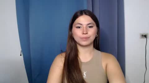 Snapshot of hot_precious_nikki chatting on 01/18/26, 08:07 Nikki online show from 01/18/26, 08:07