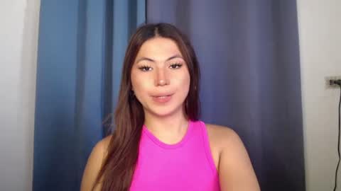 Snapshot of hot_precious_nikki chatting on 03/16/26, 02:06 Nikki online show from 03/16/26, 02:06
