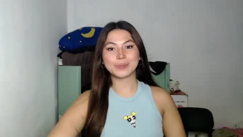 Snapshot of hot_precious_nikki chatting on 04/25/26, 11:24 Nikki online show from 04/25/26, 11:24