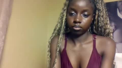 Snapshot of hot_pussy_ebony chatting on 10/31/25, 07:48 hot_pussy_ebony online show from 10/31/25, 07:48