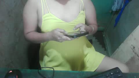 hot_quin11 online show from 03/06/25, 07:14