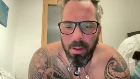 Snapshot of hot_sex83 chatting on 12/22/25, 09:23 letmedoo2 online show from 12/22/25, 09:23