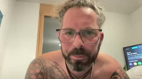 Snapshot of hot_sex83 chatting on 01/31/26, 08:18 letmedoo2 online show from 01/31/26, 08:18