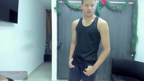 Snapshot of hot_sexmature chatting on 12/19/25, 11:28 Vanesa Oliver and Andrew online show from 12/19/25, 11:28