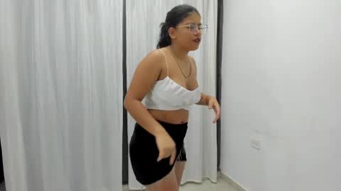 Snapshot of hot_sexmature chatting on 04/29/26, 11:36 Vanesa Oliver and Andrew online show from 04/29/26, 11:36