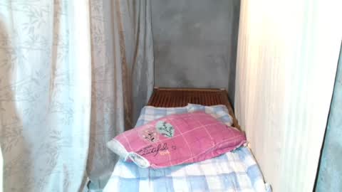 Snapshot of hot_sexy_mira chatting on 07/22/26, 03:42 mira online show from 07/22/26, 03:42