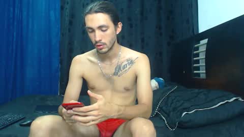 Snapshot of hot_sharks__ chatting on 04/03/26, 07:06 Hot Sharks online show from 04/03/26, 07:06