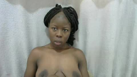 Snapshot of hot_shayla chatting on 05/09/26, 11:26 esiiii online show from 05/09/26, 11:26
