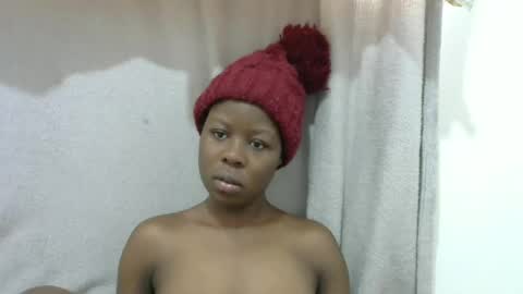 Snapshot of hot_shayla chatting on 06/23/26, 11:30 esiiii online show from 06/23/26, 11:30