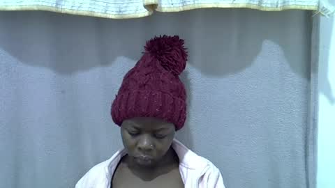 Snapshot of hot_shayla chatting on 07/12/26, 12:23 esiiii online show from 07/12/26, 12:23