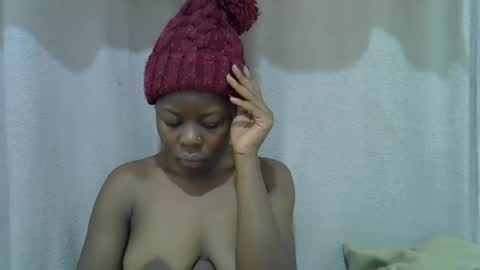 Snapshot of hot_shayla chatting on 07/25/26, 11:30 esiiii online show from 07/25/26, 11:30