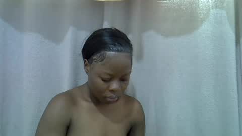 Snapshot of hot_shayla chatting on 08/05/26, 11:24 esiiii online show from 08/05/26, 11:24