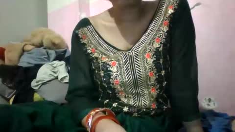 Snapshot of hot_sona chatting on 05/12/26, 08:55 sona online show from 05/12/26, 08:55