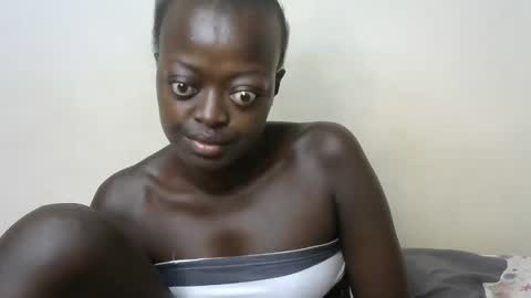 hot_tashaa online show from 05/01/26, 08:35