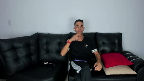 Snapshot of hot_temptation21 chatting on 05/08/26, 01:55 hot_temptation21 online show from 05/08/26, 01:55