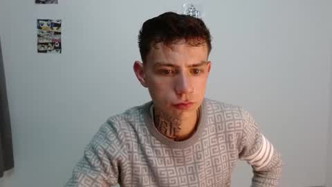 Snapshot of hot_teo_ chatting on 12/18/25, 09:48 Mateo online show from 12/18/25, 09:48