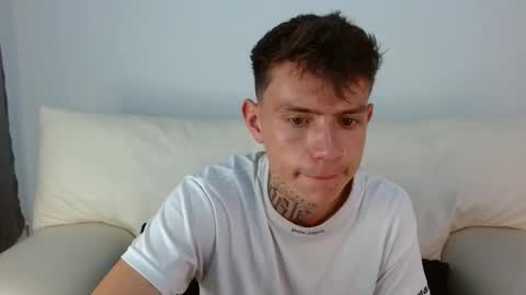 Snapshot of hot_teo_ chatting on 01/05/26, 05:27 Mateo online show from 01/05/26, 05:27