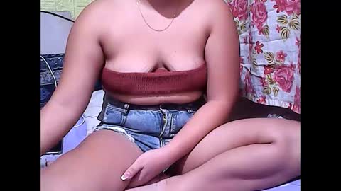 hot_tricia05 online show from 03/03/25, 11:11