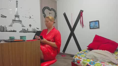 hotandfierylatinos online show from 02/12/25, 10:35