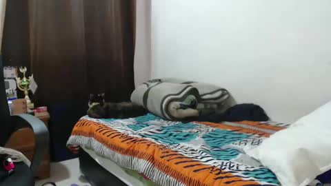 Hot and PowerHOPE U MISS ME online show from 12/28/24, 04:30